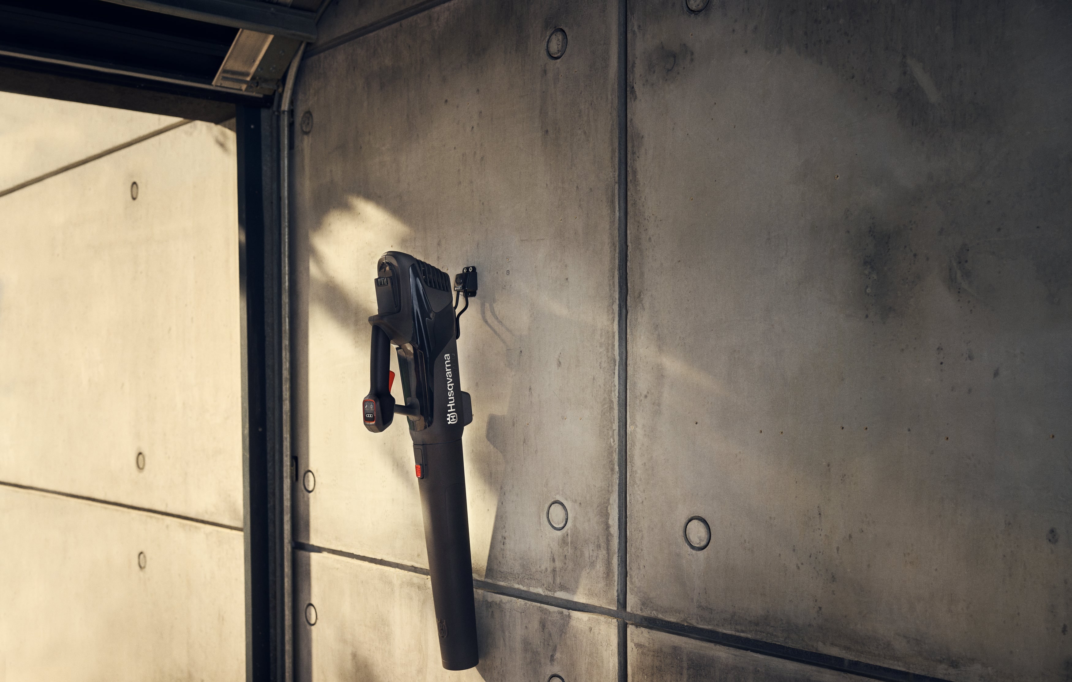 Husqvarna Aspire B8X Lövblås