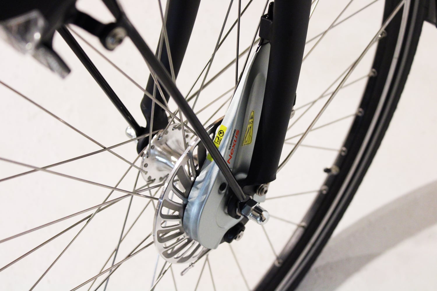 Crescent Elcykel Elora 7 vxl Svart matt